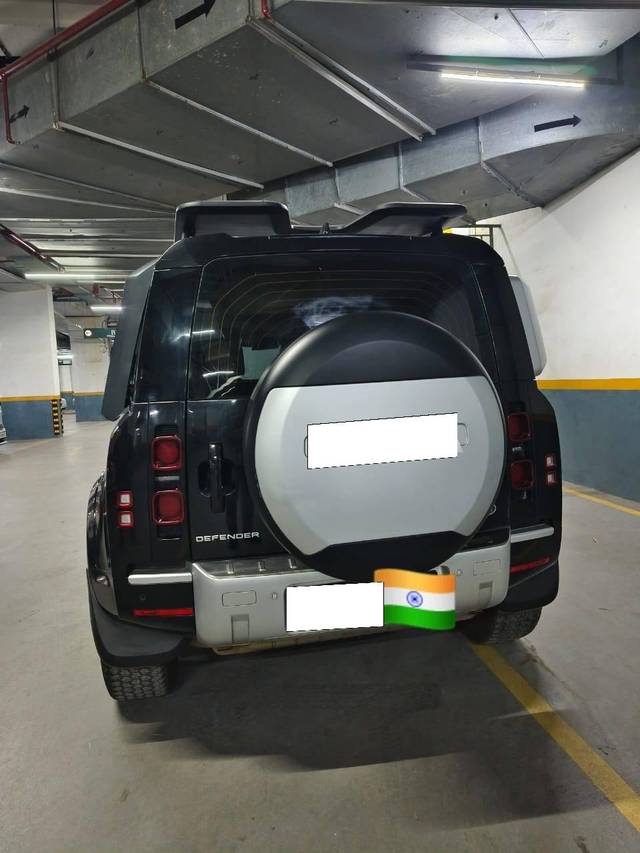 https://images10.gaadi.com/usedcar_image/4577683/original/processed_b3c5223a55aedafd3b64153e6c5c480f.jpg?imwidth=6401