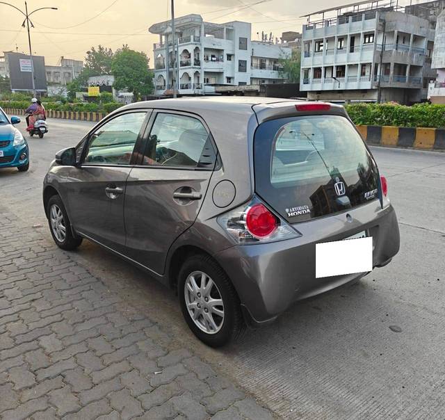 https://images10.gaadi.com/usedcar_image/4577687/original/processed_67b22482a05cd058f2878188182a3b7d.jpg?imwidth=6401