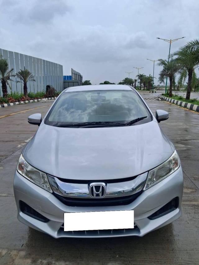 https://images10.gaadi.com/usedcar_image/4577694/original/processed_5fe3e27f79b570c92c01baac10f86cb4.jpg?imwidth=6400