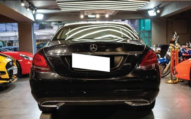 https://images10.gaadi.com/usedcar_image/4577697/original/processed_e4f306559a2fbb5fcf8873c30c4f0f3c.jpg?imwidth=6401