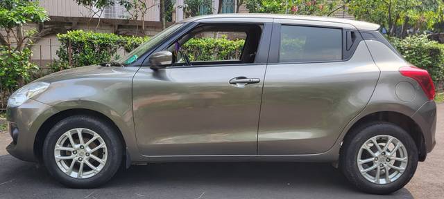 https://images10.gaadi.com/usedcar_image/4577699/original/1ef832027952657db3cf4c8350b3e5e0.jpg?imwidth=6402