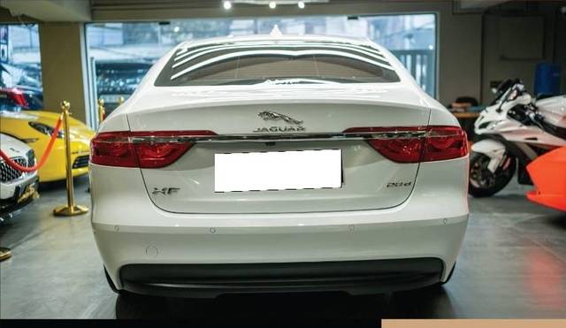 https://images10.gaadi.com/usedcar_image/4577704/original/processed_baedf6399929a6bd1b6e4012f5f5c08e.jpg?imwidth=6401