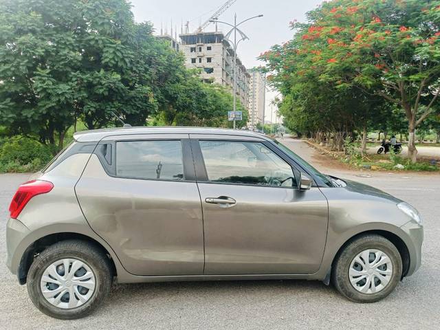 https://images10.gaadi.com/usedcar_image/4577706/original/9fb275fdcb6797fd29fed54d2a729f41.jpg?imwidth=6401