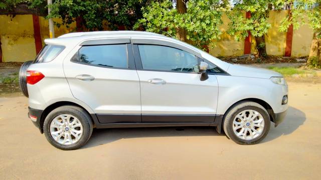 https://images10.gaadi.com/usedcar_image/4577709/original/11533f9811043748f26a3e437cb6034e.jpg?imwidth=6401