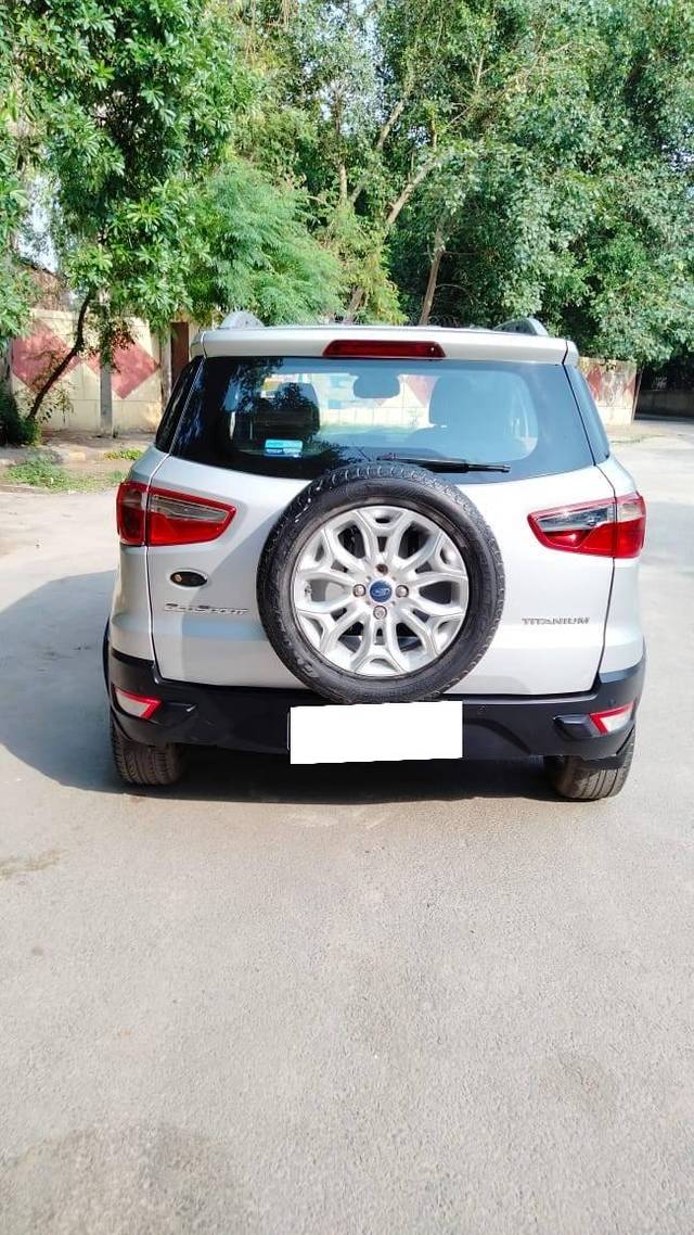 https://images10.gaadi.com/usedcar_image/4577709/original/processed_6f8410f804487632167bcbb553da6c19.jpg?imwidth=6402