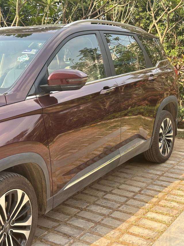 https://images10.gaadi.com/usedcar_image/4577721/original/a101ec77-9bb7-41c5-8d6c-0ebad0d59b4c.jpg?imwidth=6401