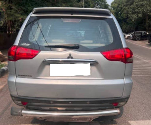 https://images10.gaadi.com/usedcar_image/4577723/original/processed_779db8d1-22ce-4993-803f-489cd6d8631d.png?imwidth=6401