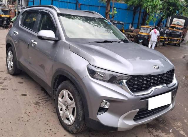 https://images10.gaadi.com/usedcar_image/4577753/original/processed_528e00ce20668cf8d950e9e3320975d3.jpg?imwidth=6400