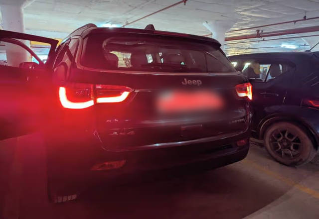 https://images10.gaadi.com/usedcar_image/4577757/original/bd5d247c-0594-44cb-b716-b95328f57024.?imwidth=6400