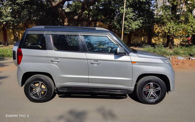 https://images10.gaadi.com/usedcar_image/4577766/original/processed_4f5a4ae8df00d4ffa747db5fc0f66d77.jpg?imwidth=6401