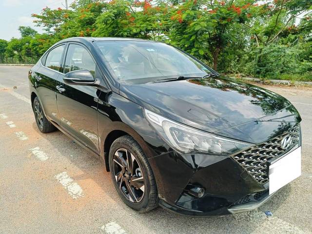 https://images10.gaadi.com/usedcar_image/4577777/original/processed_73579449345e732301579cb77b252c17.jpg?imwidth=6400