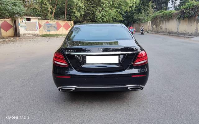 https://images10.gaadi.com/usedcar_image/4577787/original/processed_4f6ce3171cebe1925b21ef26daf9c44a.jpg?imwidth=6402