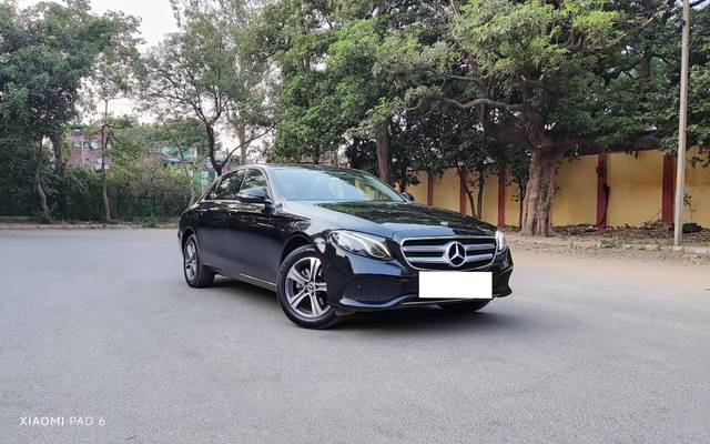 https://images10.gaadi.com/usedcar_image/4577787/original/processed_811fcb3fbe49166123ff48ac9435b9e7.jpg?imwidth=6400