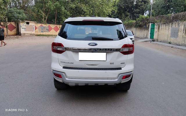 https://images10.gaadi.com/usedcar_image/4577794/original/processed_93f0a30d2566906d7ed537669c43943d.jpg?imwidth=6402
