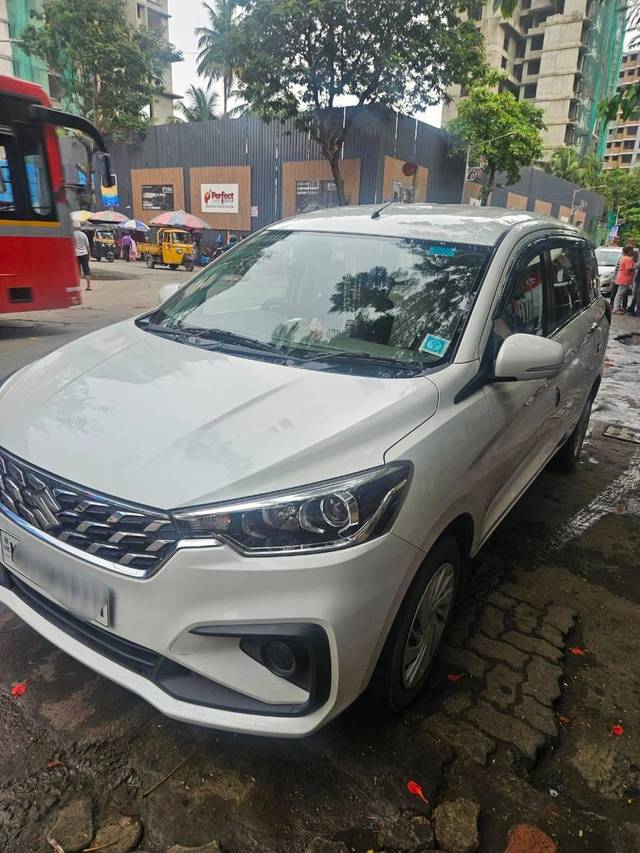 https://images10.gaadi.com/usedcar_image/4577796/original/processed_ac29f157d9e923061212d7bef8c545f5.jpg?imwidth=6402