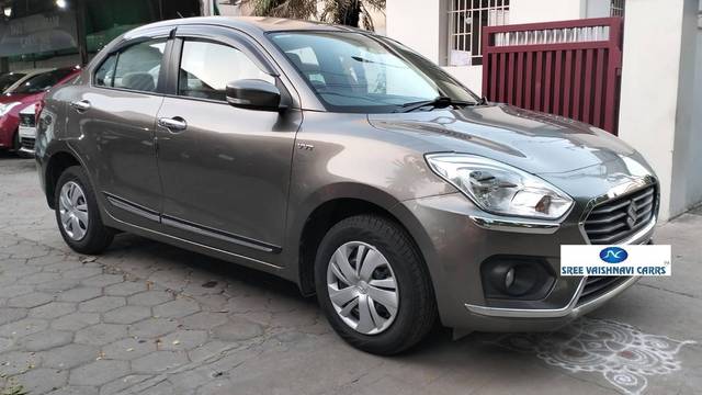 https://images10.gaadi.com/usedcar_image/4577797/original/processed_9cd8bbf61ded40ad388504d0a7be1e7e.jpg?imwidth=6400