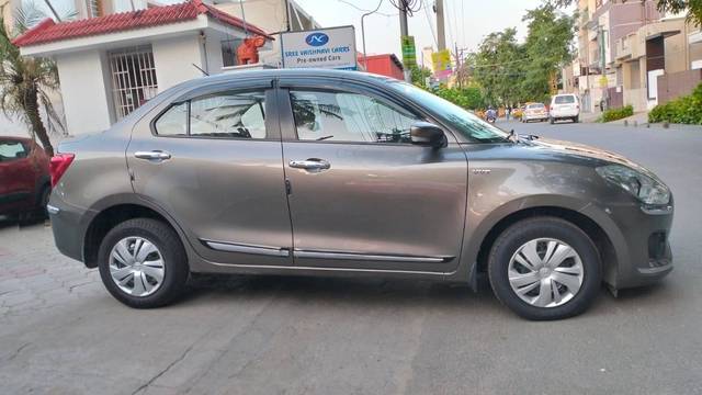 https://images10.gaadi.com/usedcar_image/4577797/original/processed_cc9e15475f5c82fd13ecf71388dc5835.jpg?imwidth=6401