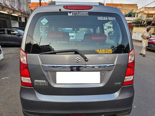 https://images10.gaadi.com/usedcar_image/4577805/original/processed_d8e2f40be0f6a5696c4e76b623411923.jpg?imwidth=6401