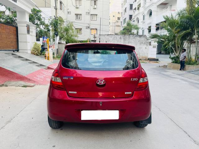 https://images10.gaadi.com/usedcar_image/4577811/original/processed_3fad27376f2ddccdca5f4c013649a701.jpg?imwidth=6402