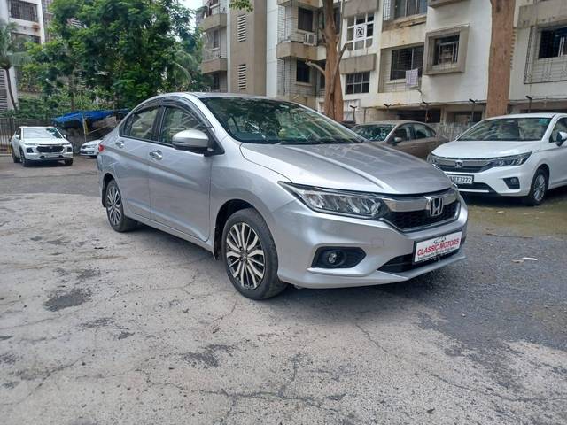 https://images10.gaadi.com/usedcar_image/4577815/original/processed_013ef030fbc7fd1a18b0d8be1a8df7aa.jpeg?imwidth=6400