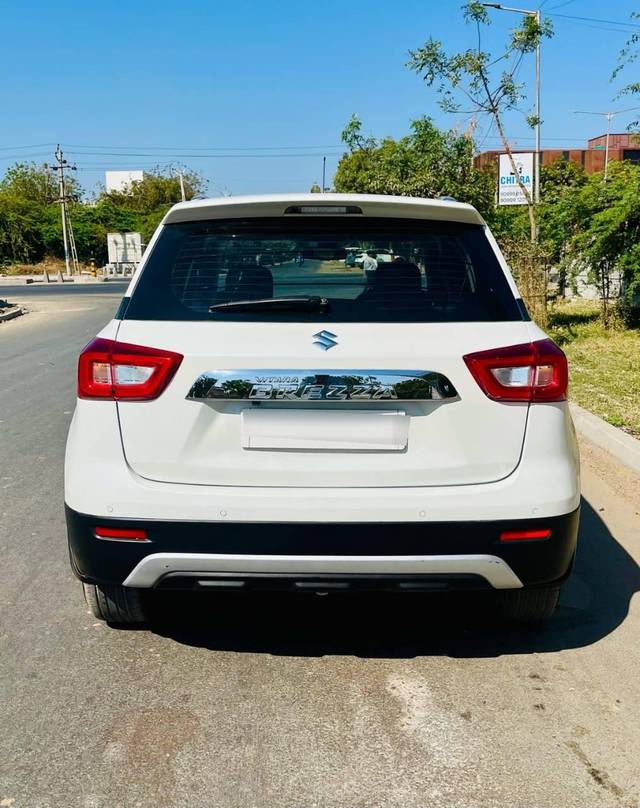 https://images10.gaadi.com/usedcar_image/4577820/original/processed_260841680d1dc9e954b4061948b90423.jpg?imwidth=6401