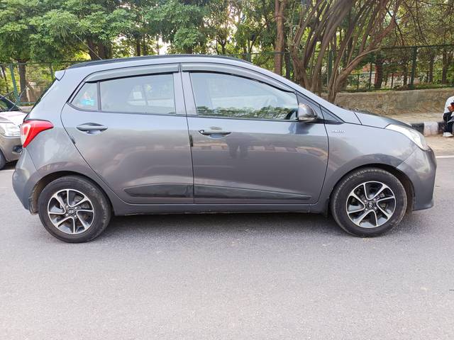 https://images10.gaadi.com/usedcar_image/4577833/original/processed_1d0d46495ad8f4c0a6540534eacc23b1.jpg?imwidth=6401