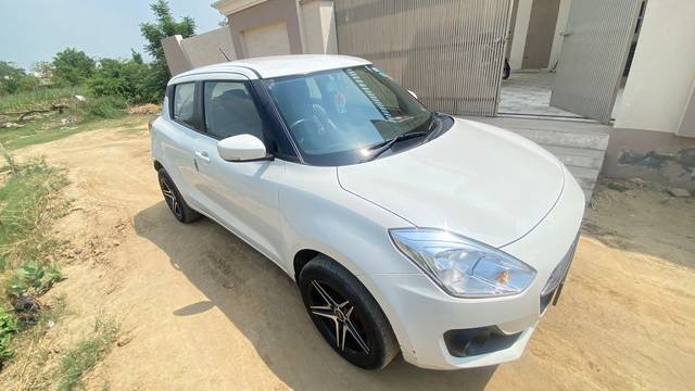 https://images10.gaadi.com/usedcar_image/4577837/original/4ca45bf25615180d13c789323289d09b.jpg?imwidth=6400