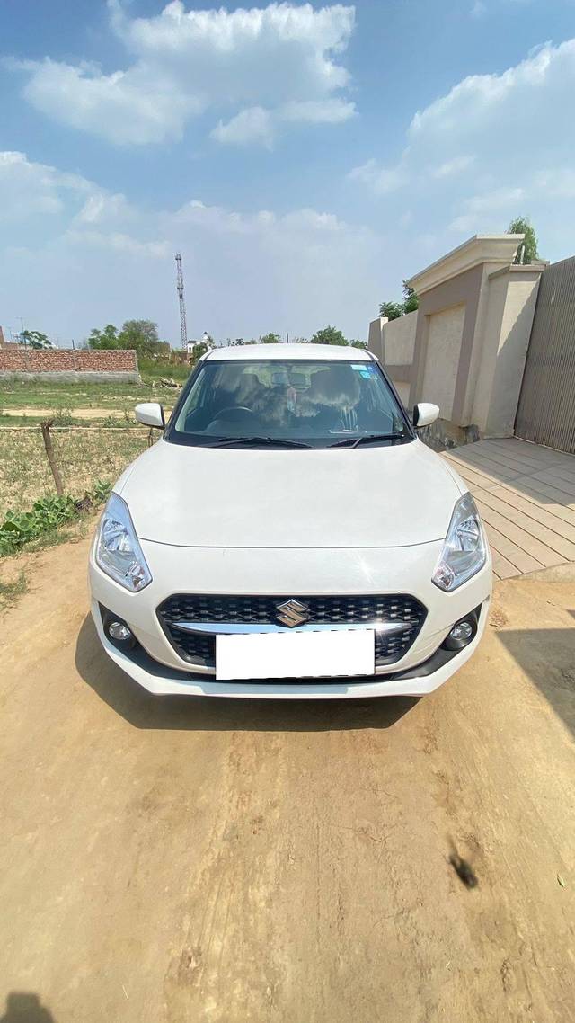 https://images10.gaadi.com/usedcar_image/4577837/original/processed_95ad040e90035169ee612d05fa1daa35.jpg?imwidth=6402