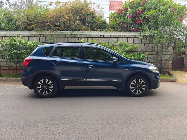 https://images10.gaadi.com/usedcar_image/4577838/original/processed_73fa673d69af128a596ba155d1443f56.jpg?imwidth=6401