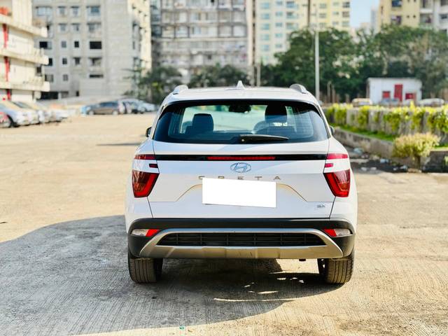 https://images10.gaadi.com/usedcar_image/4577885/original/processed_f2d2de3099a4052d69e241b82b03bd3a.jpg?imwidth=6402