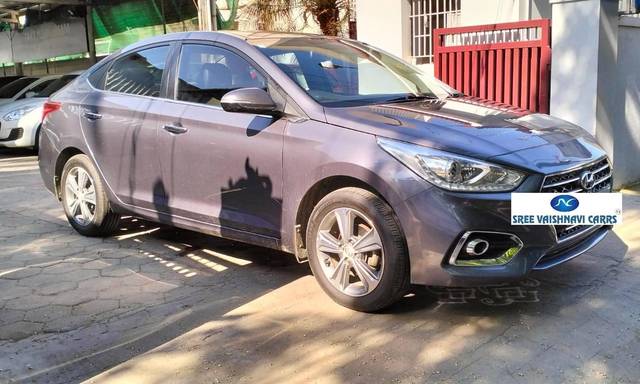https://images10.gaadi.com/usedcar_image/4577892/original/processed_20f05dbddf20df1e4242288e49d1033a.jpeg?imwidth=6400