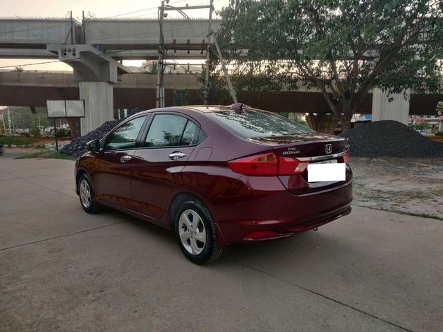 https://images10.gaadi.com/usedcar_image/4577906/original/processed_58df4dfb62682d53017da89d451795f8.jpg?imwidth=6402