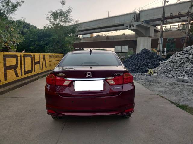 https://images10.gaadi.com/usedcar_image/4577906/original/processed_adde1c247b0ba7abea7fd85b0bd80b3e.jpg?imwidth=6401