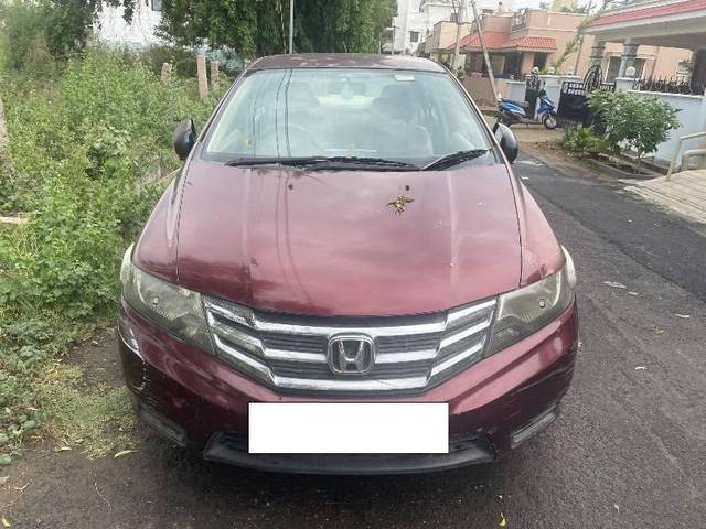 https://images10.gaadi.com/usedcar_image/4577917/original/processed_25767e42-c6b9-4404-9d86-efee3379037e.jpeg?imwidth=6402