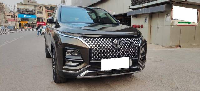 https://images10.gaadi.com/usedcar_image/4577919/original/processed_21e8e0929b8ffeecff74cc465c64d16d.jpg?imwidth=6400