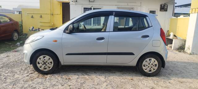 https://images10.gaadi.com/usedcar_image/4577926/original/9f3df4f26e406b57d5e7a968a998dfac.jpg?imwidth=6402