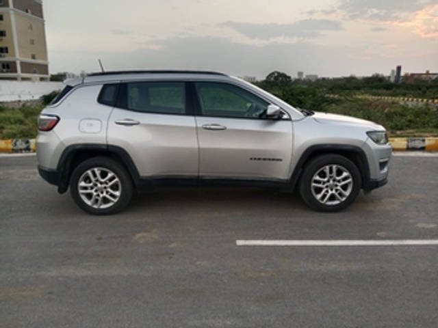 https://images10.gaadi.com/usedcar_image/4577927/original/e692fabb84cf39a5d80c46d8fd871c25.jpg?imwidth=6401