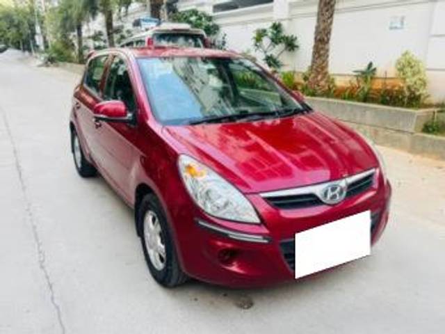 https://images10.gaadi.com/usedcar_image/4577929/original/processed_4d58847e4f96a459ce00e36b7bd74b6a.jpg?imwidth=6401