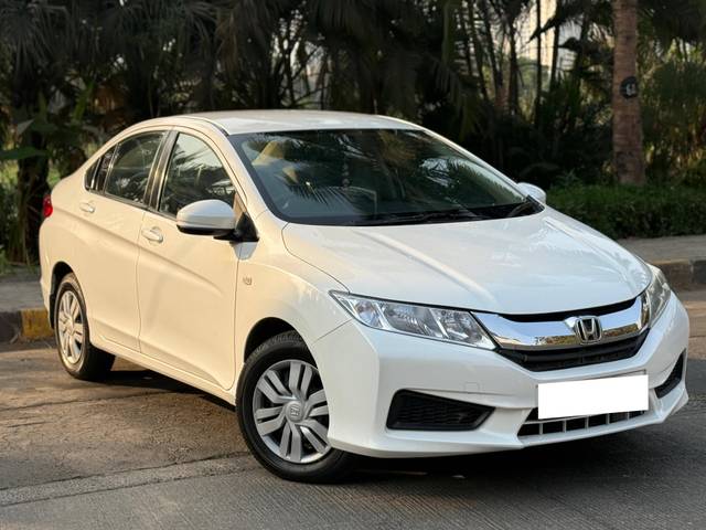 https://images10.gaadi.com/usedcar_image/4577930/original/processed_f94568c44380a91ede139b644f6624bc.jpg?imwidth=6400