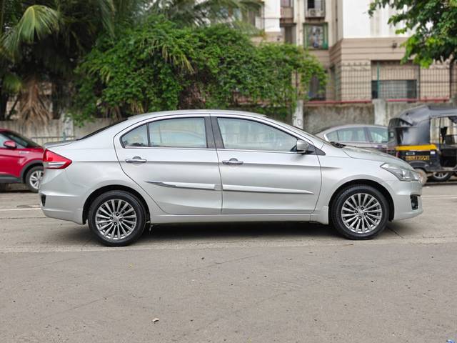 https://images10.gaadi.com/usedcar_image/4577945/original/889e98fd10768290184da6743394f3e3.jpg?imwidth=6401
