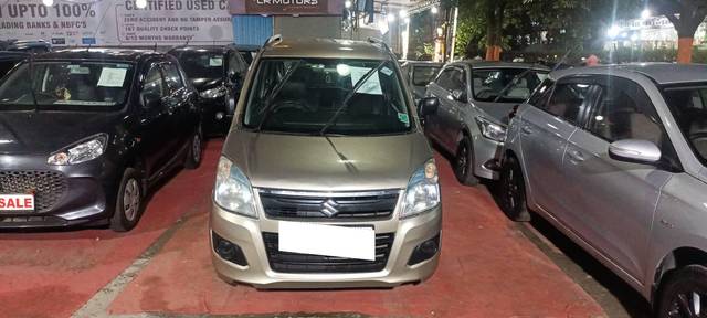 https://images10.gaadi.com/usedcar_image/4577948/original/processed_b236c1f4e61d5ee2edc8e2cab6d084c9.jpg?imwidth=6400