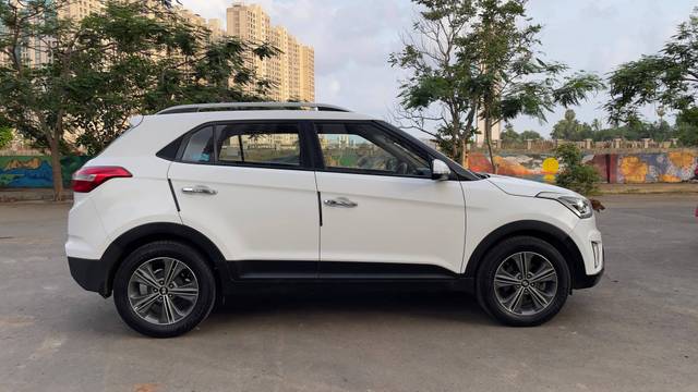 https://images10.gaadi.com/usedcar_image/4577951/original/processed_143505bc066c0f4278b1b2b5a30fed32.jpg?imwidth=6401