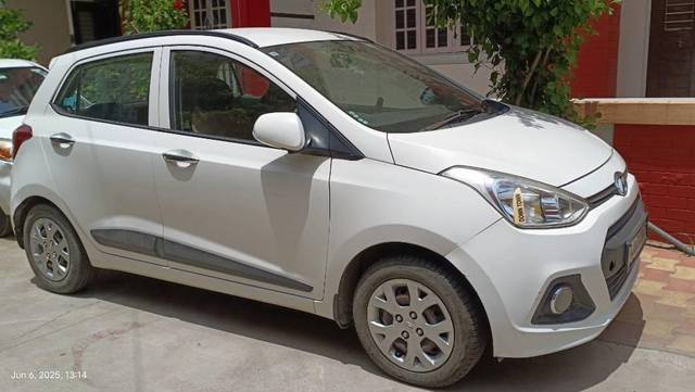 https://images10.gaadi.com/usedcar_image/4577968/original/processed_0b392370-a7bc-4adc-9c83-ed14616362e8.jpg?imwidth=6400