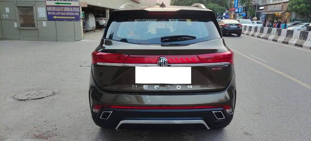 https://images10.gaadi.com/usedcar_image/4577970/original/processed_740e7c4e1a69b6b966b0defb9b079f44.jpg?imwidth=6401