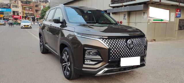 https://images10.gaadi.com/usedcar_image/4577970/original/processed_7d644ffa470a256f6ef986b026c255fc.jpg?imwidth=6400