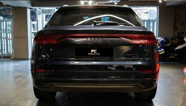 https://images10.gaadi.com/usedcar_image/4577973/original/processed_e9797a4e67579ee2012d95d57aadbdc4.jpg?imwidth=6401