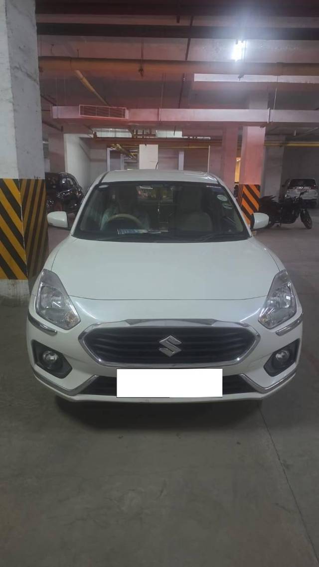 https://images10.gaadi.com/usedcar_image/4577977/original/processed_04712e9f-e12e-411a-8473-b673062b39e2.jpg?imwidth=6401