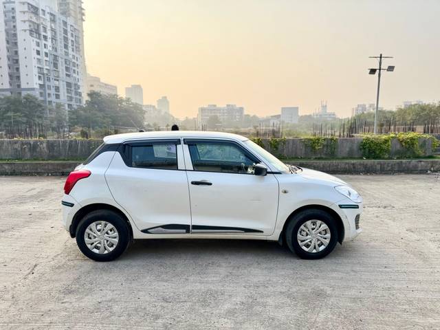 https://images10.gaadi.com/usedcar_image/4578002/original/7de2961a179a1c6f3554d841dab680bc.jpg?imwidth=6401