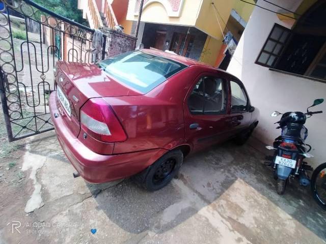 https://images10.gaadi.com/usedcar_image/4578008/original/processed_81e3a479-b6e2-40c2-bbf7-3e81d663cb51.jpg?imwidth=6400