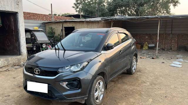 https://images10.gaadi.com/usedcar_image/4578025/original/processed_0680cebc-6c6c-4675-b778-f51d94c9aafb.jpg?imwidth=6400